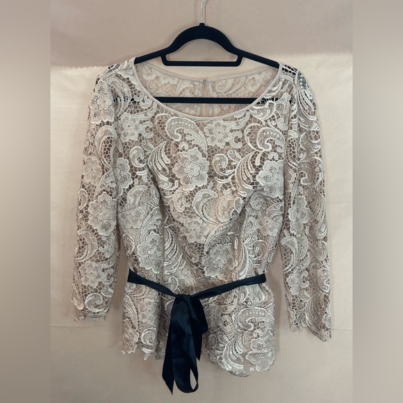 Adrianna Papell Tops - Adrianna Papell White and Gray Asymmetrical Tie Front Blouse